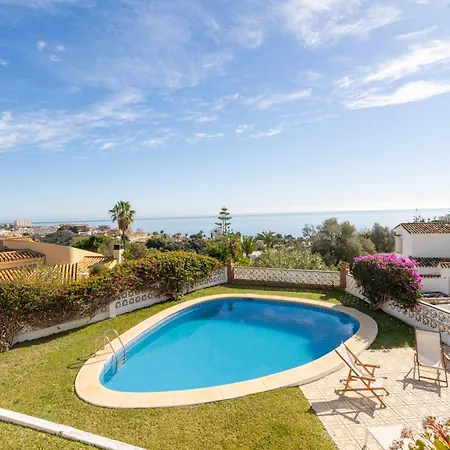 Villa Con Maravillosas Vistas Y Jardines *